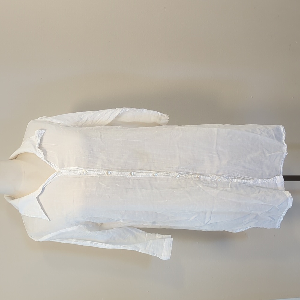 A soft,thin 100% cotton summer white tunic/shirt